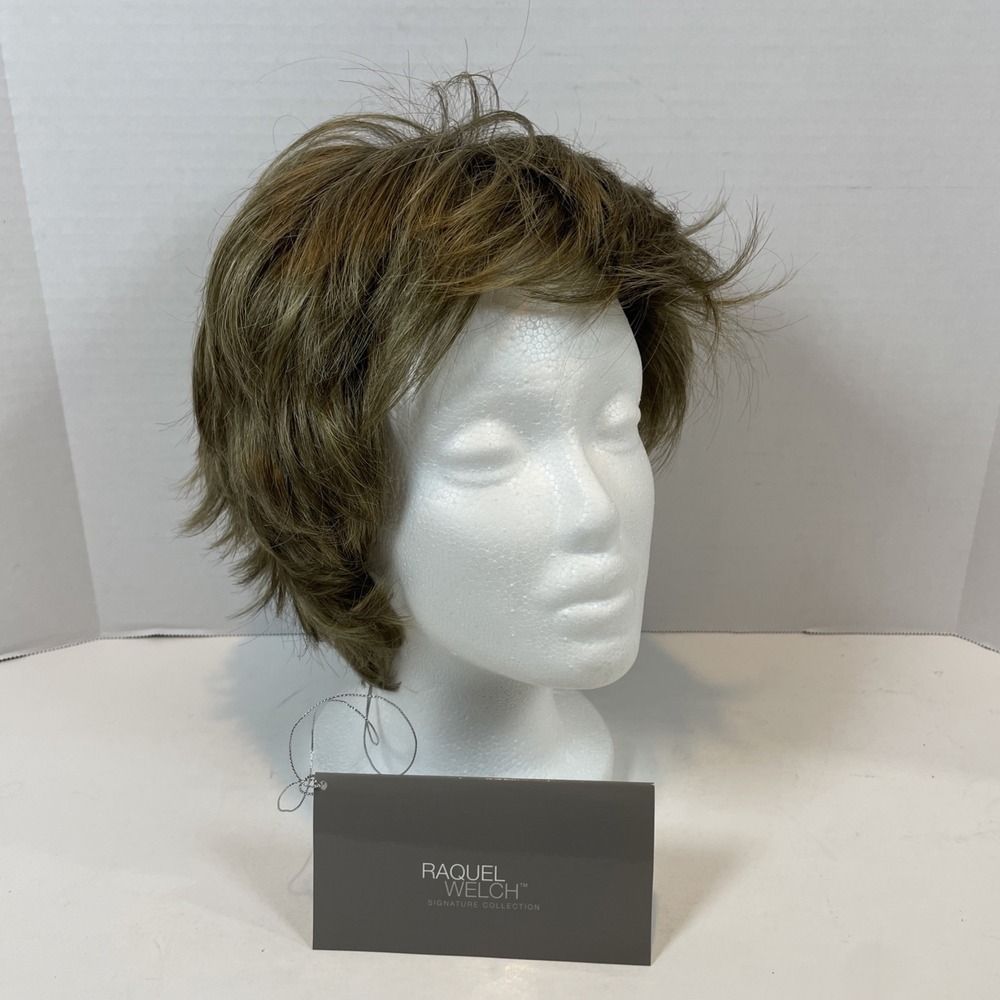 Raquel Welch Wig Women Petite SS Iced Cappuccino Dress Code Vibralite Fiber